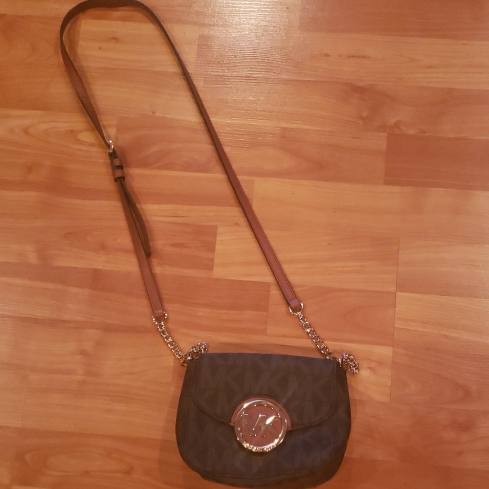 Michael Kors crossbody purse - Picture 3 of 5
